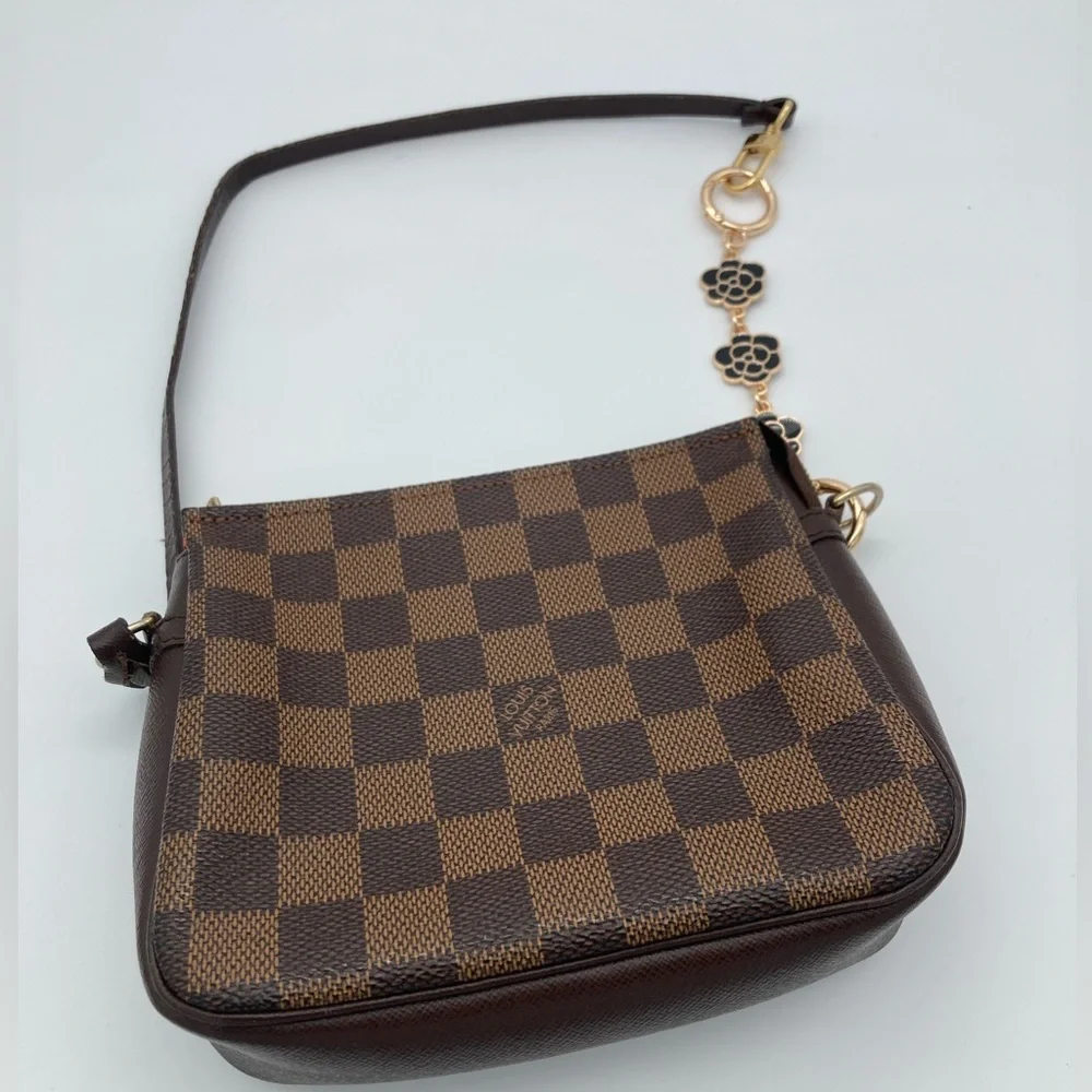 LOUIS VUITTON DAMIER EBENE MAKE UP POUCHETTE BAG